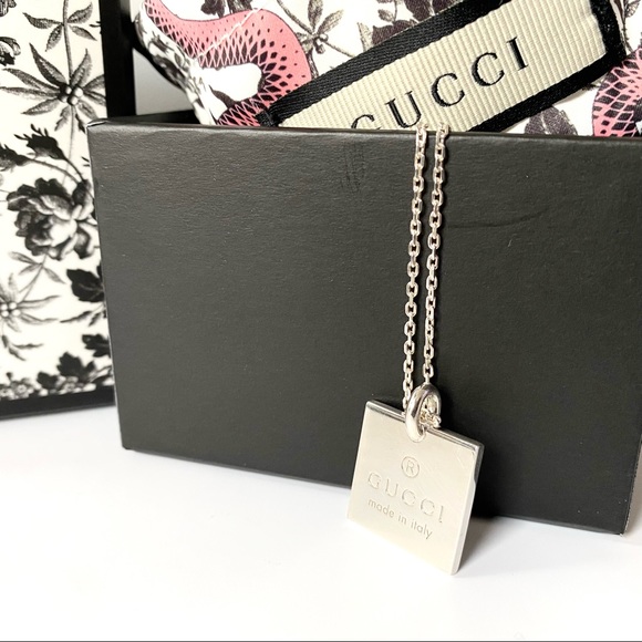 NEW Gucci trademark sterling silver pendant necklace - Picture 3 of 5